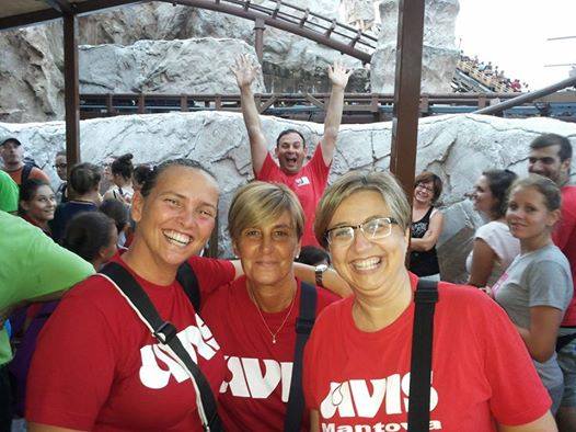 Avisini che si divertono